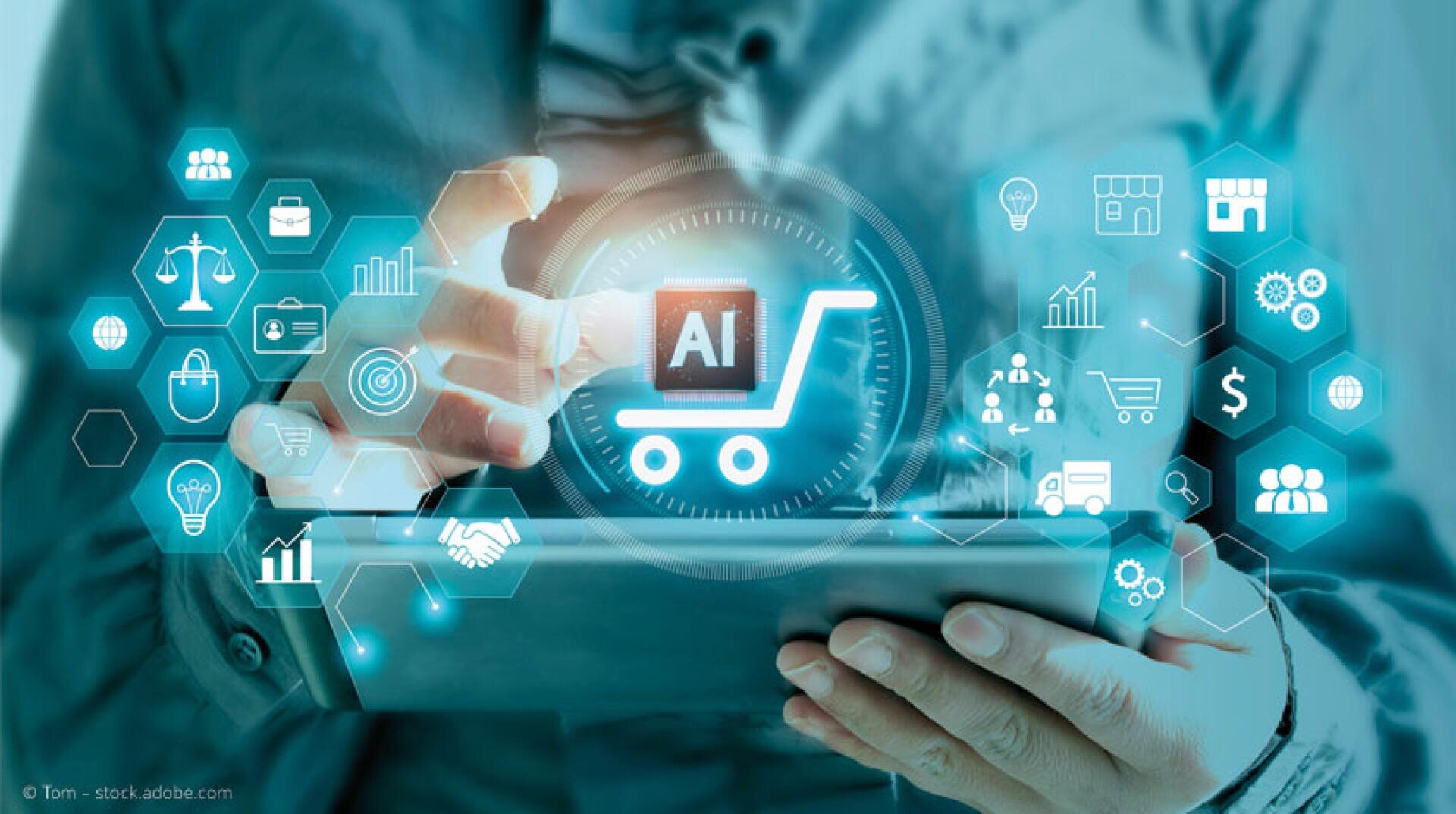 Eine Person, die ein Tablet mit digitalen Symbolen benutzt, darunter ein Einkaufswagen und ein KI-Symbol, das für künstliche Intelligenz beim Online-Shopping und E-Commerce-Technologie steht.
