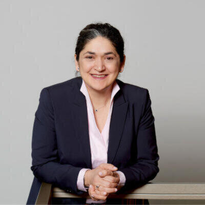 Dr. Özlem Weiss