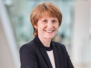 Doris Loretan
