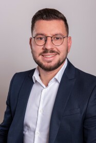 Bora Akdogan