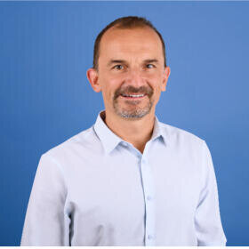 Dr. Sven Friedel
